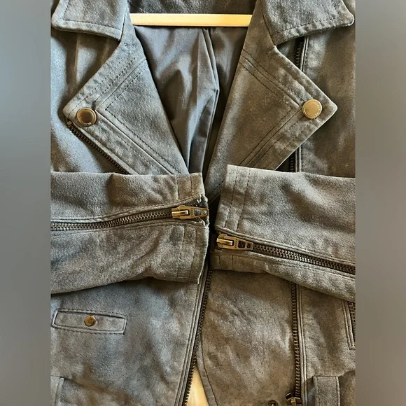 BLANK NYC Suede Moto Jacket in Slate Blue - Picture 11 of 14